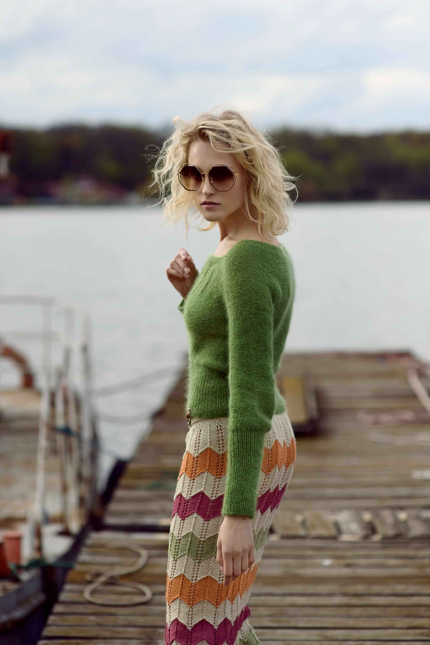 Zielony sweter i spódnica handmade z boku - kolekcja wiosna/lato 2020 Zielony sweter i spódnica handmade z boku - kolekcja wiosna/lato 2020 Aleksandra Suska