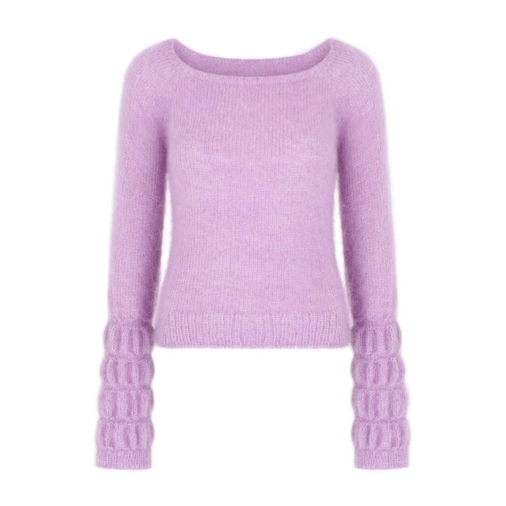 Liliowy sweter moherowy LAUREN No 3 z ozdobnymi rękawami i dekoltem w łódkę - widok z przodu